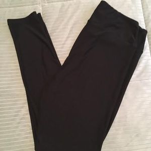 LulaRoe Solid Black Leggings TC
